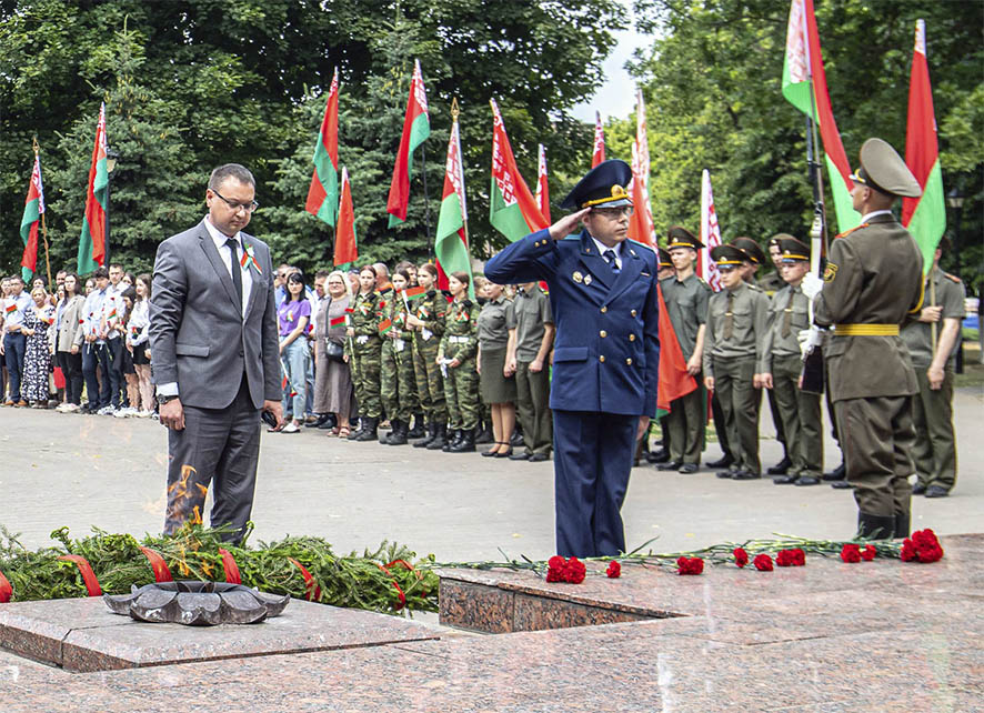 Митинг Борисов 2.jpg Митинг Борисов 2.jpg