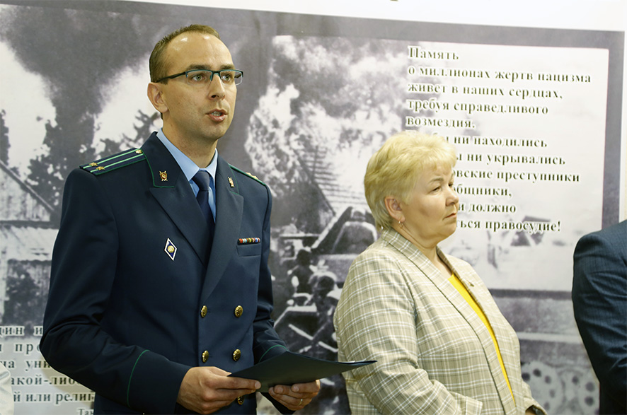 Копыль Открытие экспозиции 2.jpg Копыль Открытие экспозиции 2.jpg