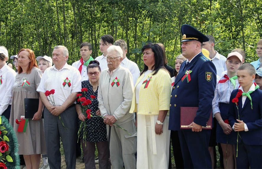Митинг Дзержинск 3.jpg Митинг Дзержинск 3.jpg