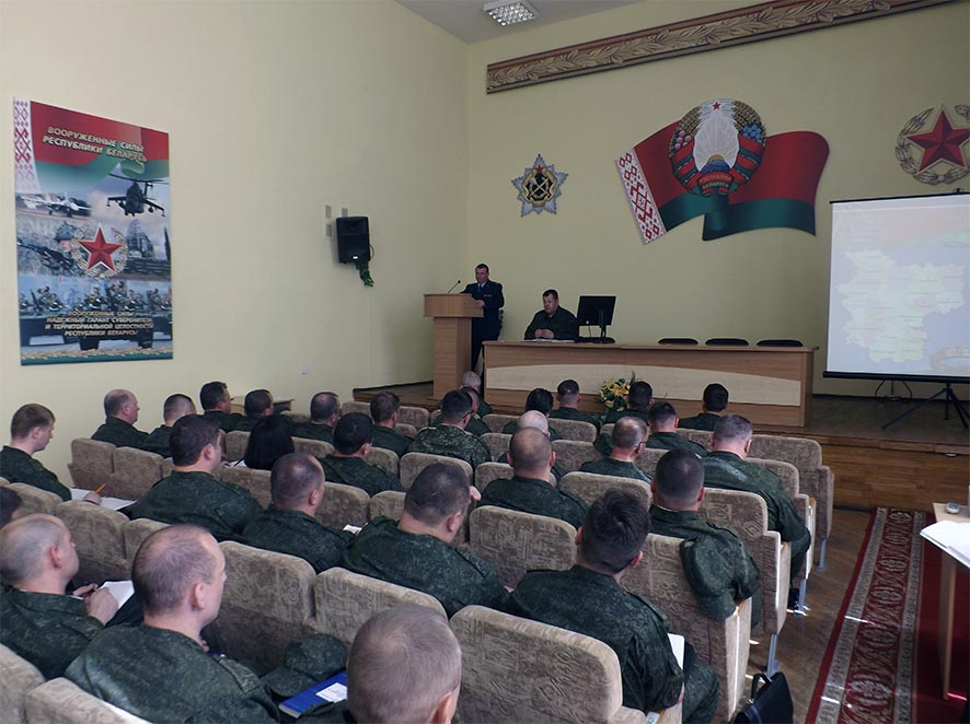 Щетько встреча с военкомами.jpg Щетько встреча с военкомами.jpg