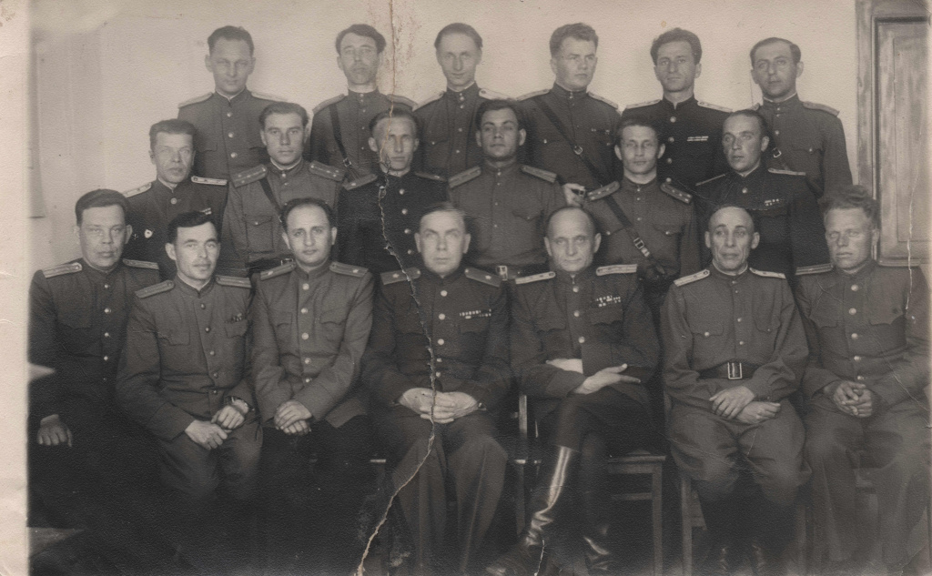 _генерал-майор юстиции Смирнов С.А. с офицерами.jpg _генерал-майор юстиции Смирнов С.А. с офицерами.jpg