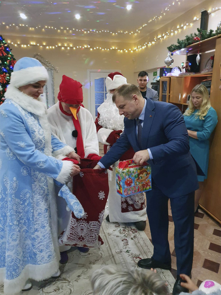 Борисов Наши дети.jpg Борисов Наши дети.jpg