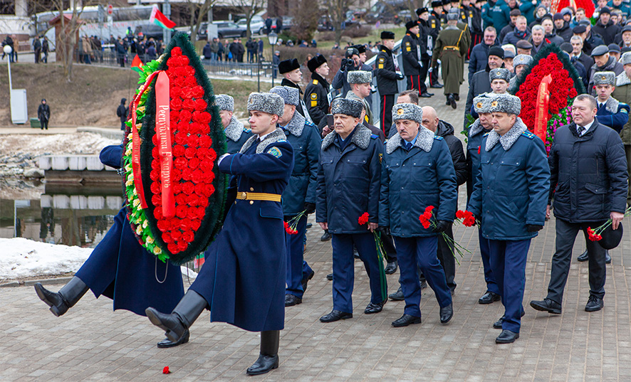 Остров слез митинг-реквием (15).jpg Остров слез митинг-реквием (15).jpg