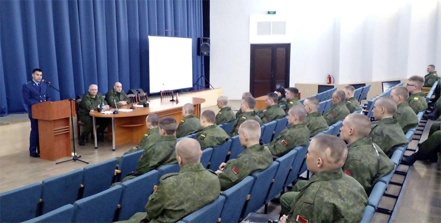 Кузнецов профмероприят в 72 ОУЦ.jpg Кузнецов профмероприят в 72 ОУЦ.jpg