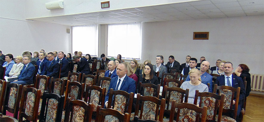 Семинар участники аппарат.jpg Семинар участники аппарат.jpg