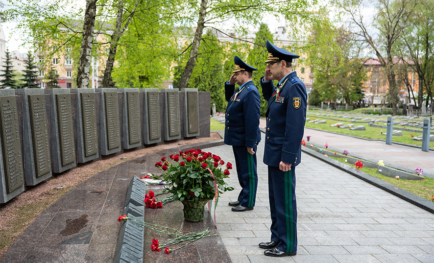 Возложение 2023-05-04 (3).jpg Возложение 2023-05-04 (3).jpg