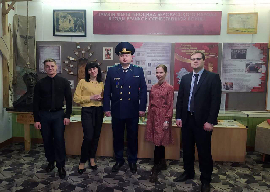 Открытие экспозиции в Пуховичах 3.jpg