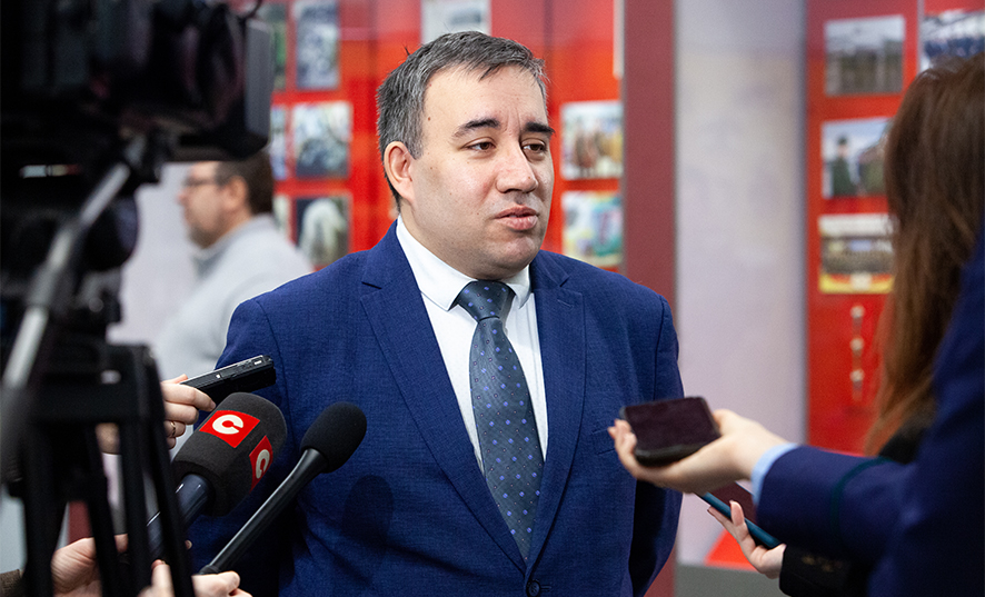 Дюков пресс-подход.jpg Дюков пресс-подход.jpg
