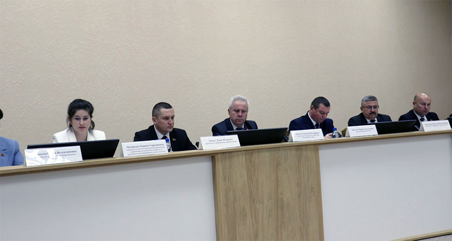 Березино засед. исполком 2.jpg Березино засед. исполком 2.jpg